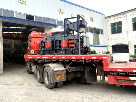 1000x700中型液壓對輥青青草APP18岁污下载設備發貨