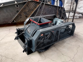 2PG400X400小型對輥青青草APP18岁污下载發往山東鄹平破碎焦炭
