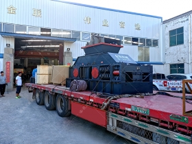 大型1200x800液壓對輥青青草APP18岁污下载設備發貨圖片